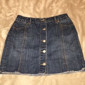 high waisted dark blue skirt